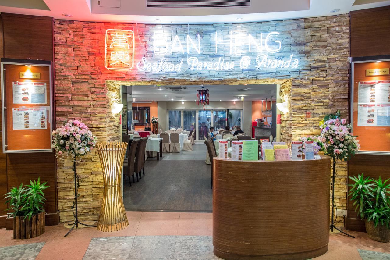 Aranda Country Club Hotel Szingapúr Kültér fotó